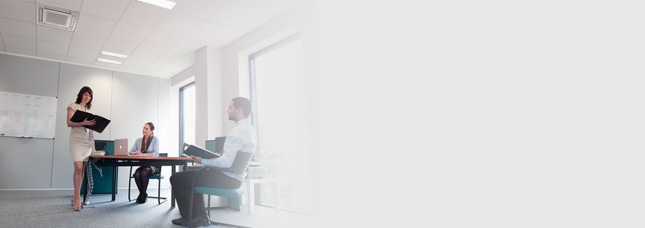 Osobe na sastanku u kancelariji